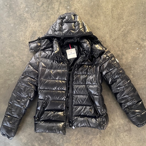 Moncler Bady Hooded Short Down Jacket (black) - Picture 1 of 7